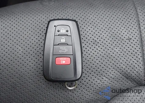 2023 Toyota Highlander Platinum z USA, uszkodzony, nr VIN 5TDKDRBH9PS520595